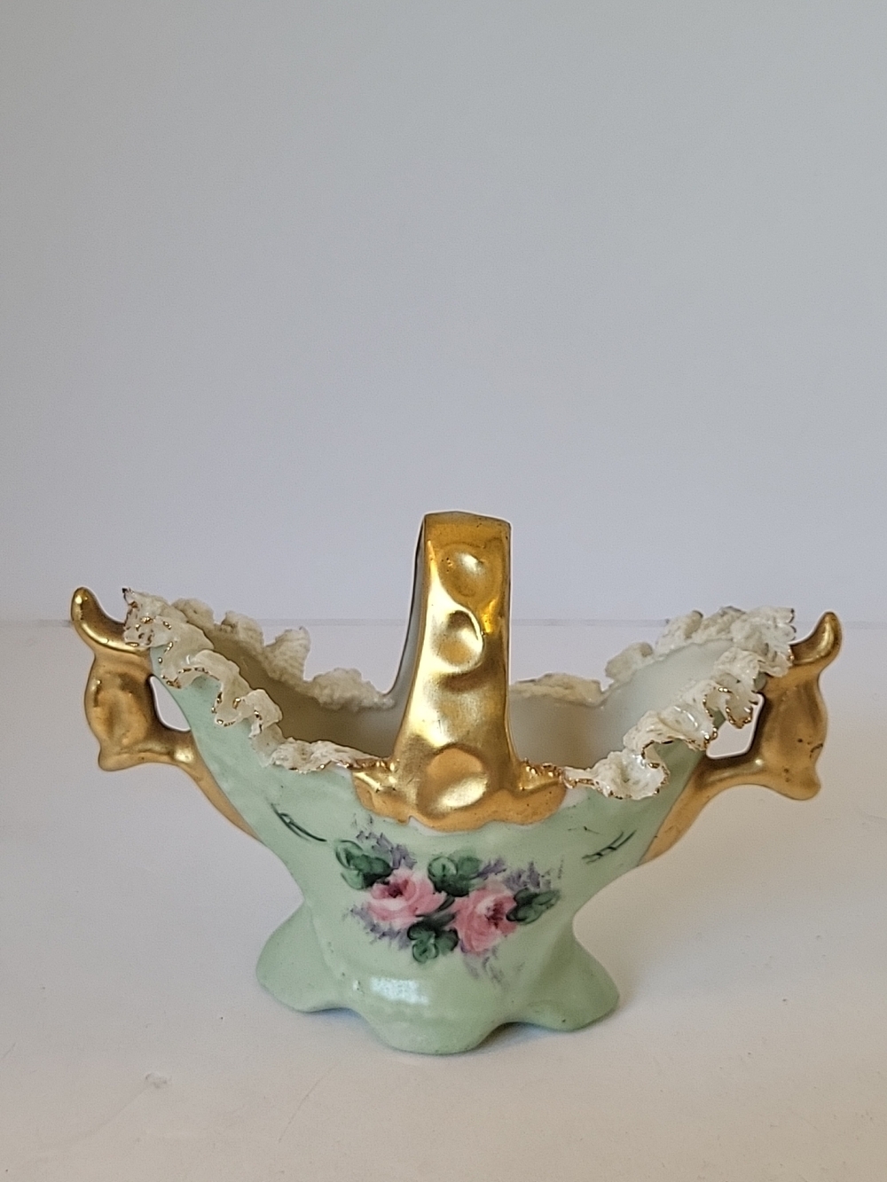 Vintage Heirlooms Of Tomorrow Floral Ceramic Basket